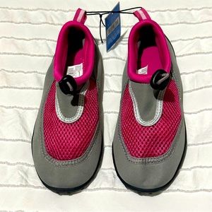 West Loop Girl’s Water Shoe Size Medium 2/3